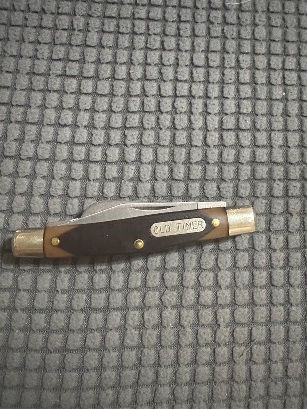 Old Timer Brown Folding Pocket Knife - Classic Men's Accessory